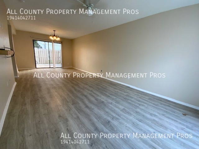 Building Photo - Spacious/Brand New Flooring/Awesome Amenit...