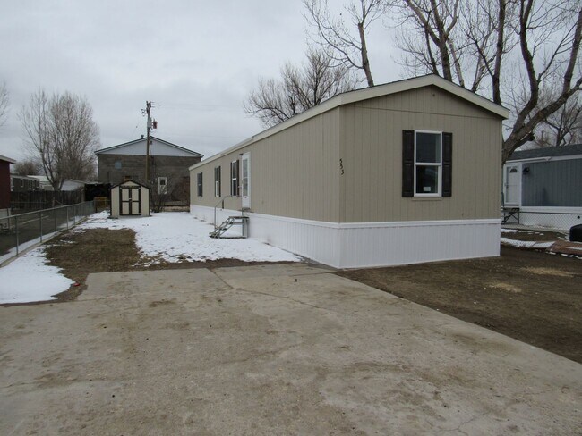Building Photo - 3 Bed 2 bath Mills Mobile Home on Beautiful Treed Lot
