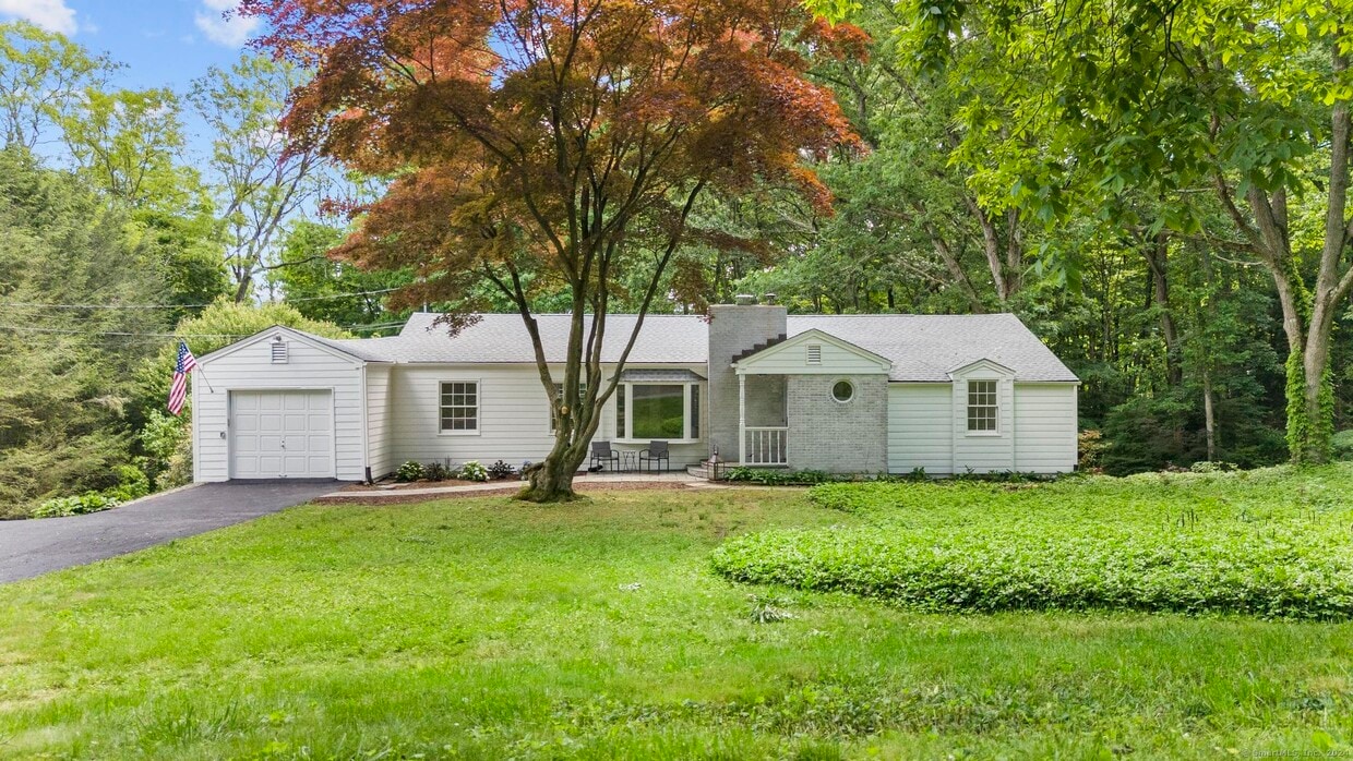 Primary Photo - 43 Blue Ridge Rd
