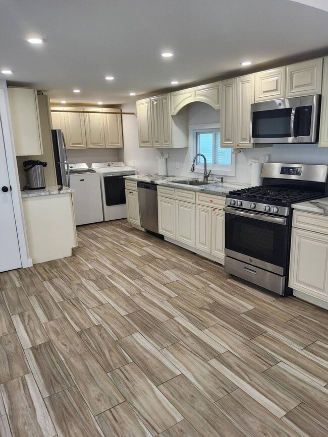 Foto del edificio - 13 Beth Mor Rd