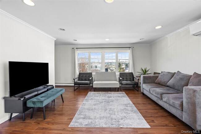 Foto del edificio - 272 N Delaware Ave