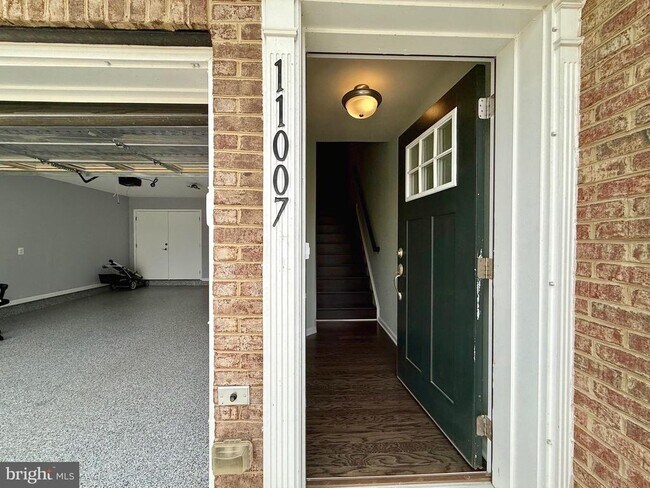 Building Photo - 11007 Blackburn Cove Ln