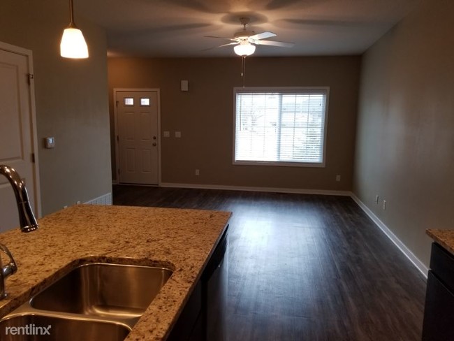 Building Photo - 9088 Burkwood Dr