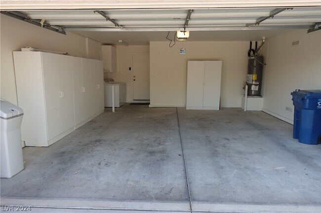 Building Photo - 2119 Joy Creek Ln