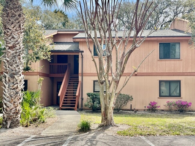 Building Photo - 504-A Amelia Woods