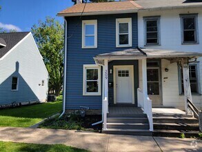 Building Photo - 209 Leaman St