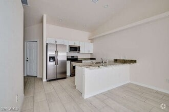 Building Photo - 1303 SE 8th Pl