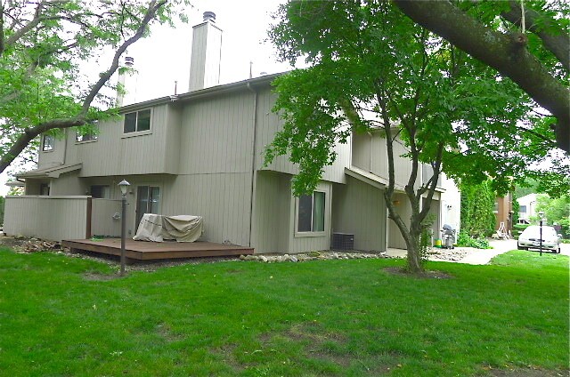 Foto del edificio - 108 Burwash Ave