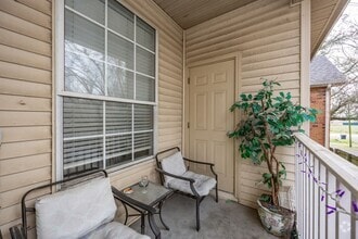 Building Photo - 900 Dean Lee Dr