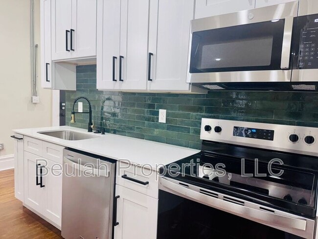 Building Photo - 1306 Sidney St