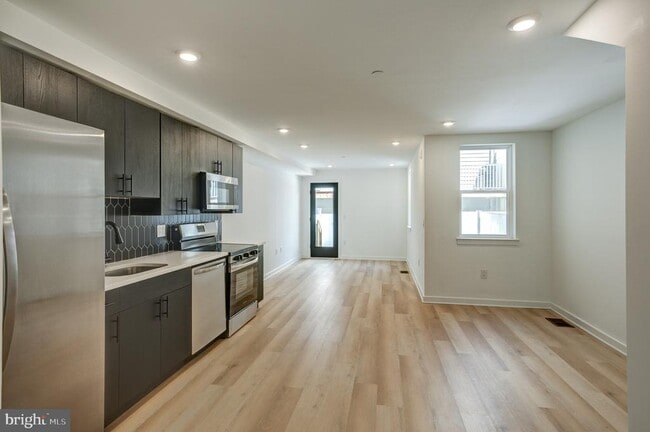 Foto del edificio - 2329 Ellsworth St