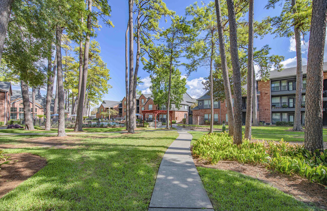 Building Photo - MAA Greenwood Forest