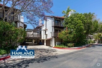 Building Photo - 8666 Villa La Jolla Dr
