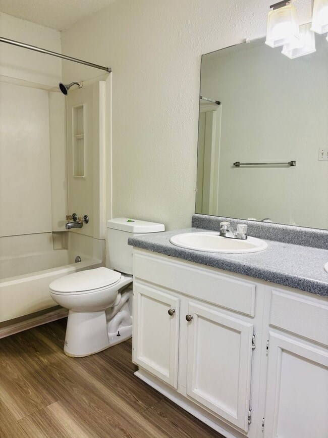 Interior Photo - Residences at the Overlook
