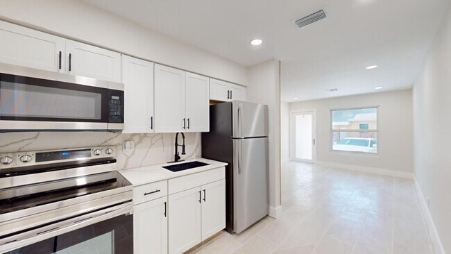 Foto del edificio - 4708 SW 33rd Ave