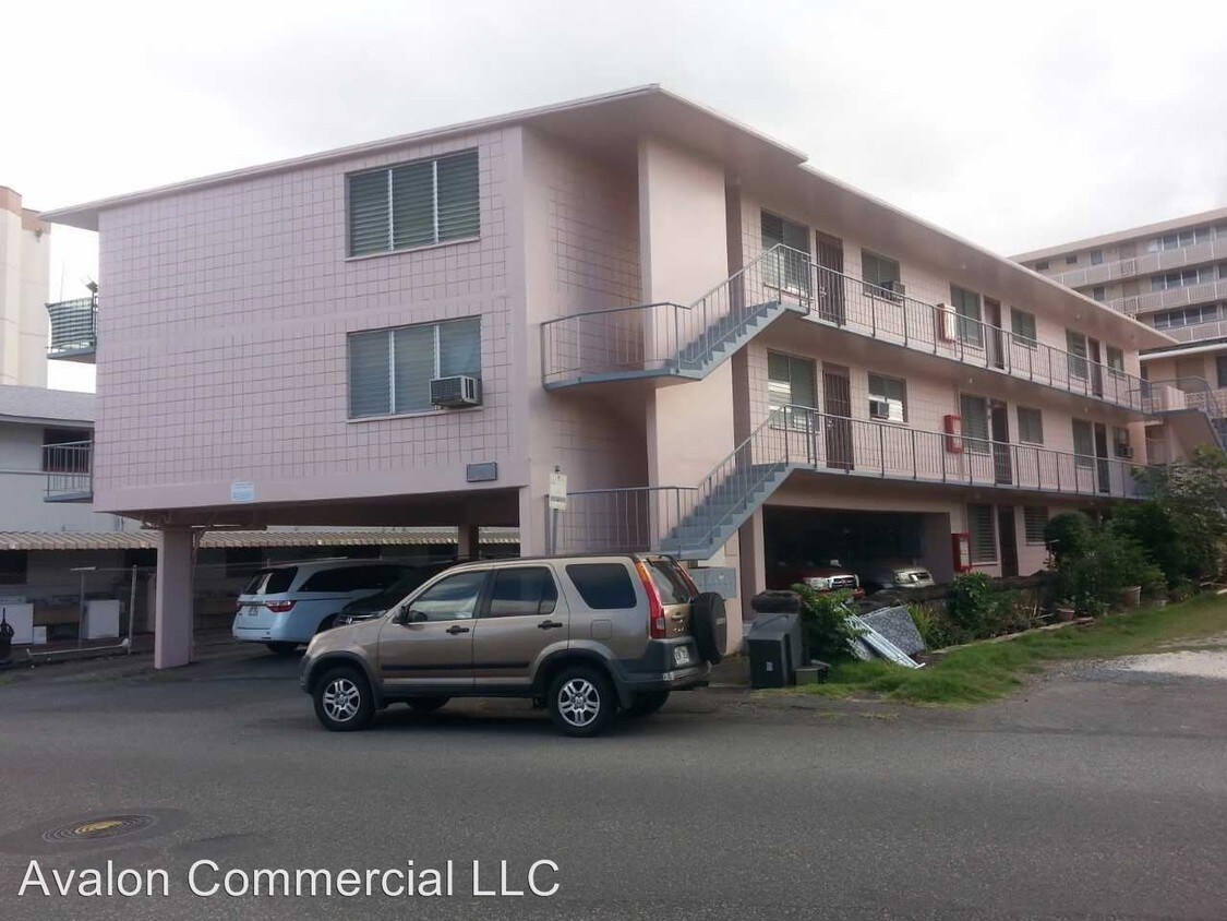 Primary Photo - 1462 Kinau St