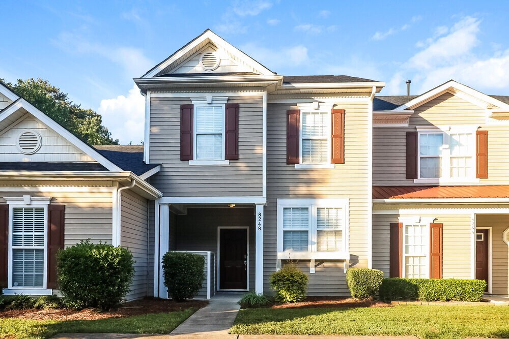Foto principal - 8248 Carob Tree Ln