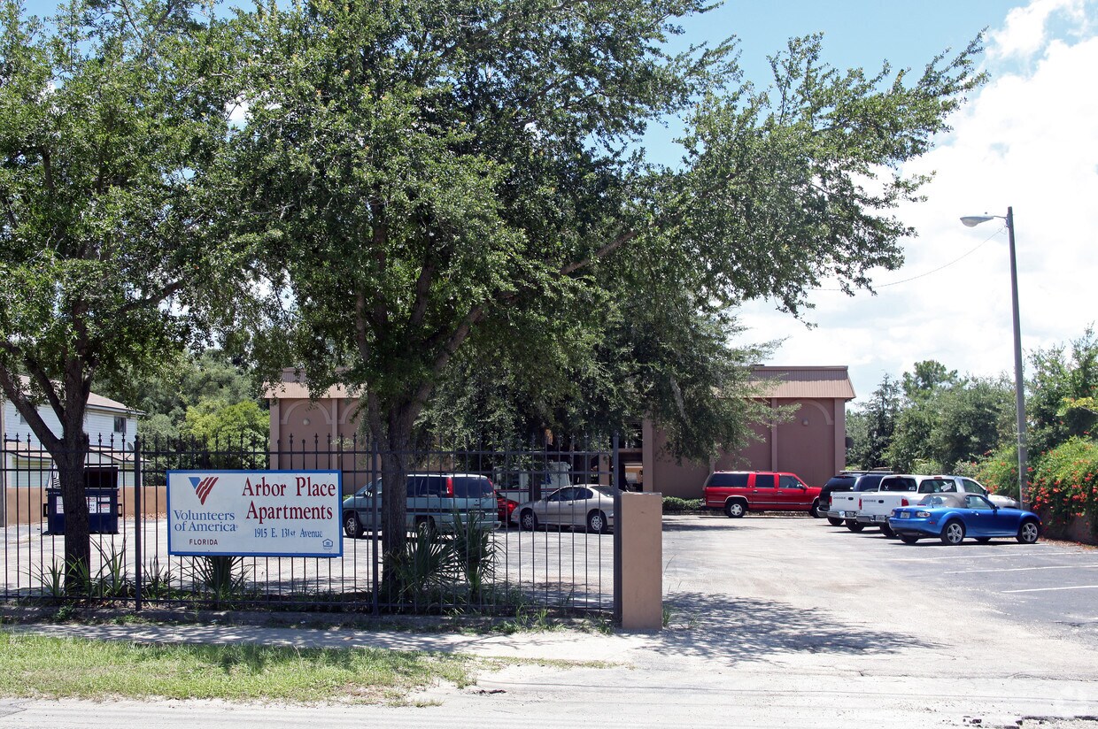 Foto del edificio - Arbor Place Apartments