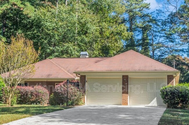 Foto del edificio - 213 Robin Ln