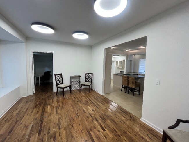 Foto del edificio - 3308 Benton Blvd