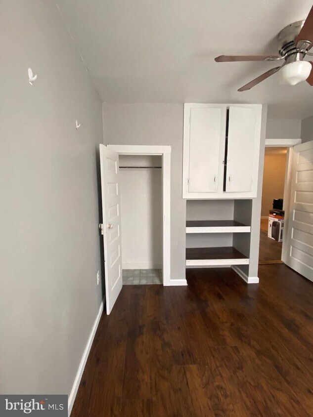 Primary Photo - 202 S Samuel St