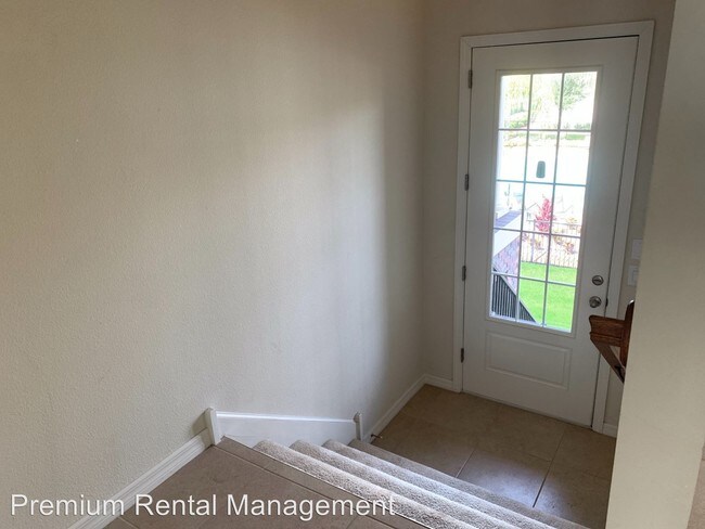 Foto del edificio - 3 br, 3.5 bath House - 208 Queen Palm Ct
