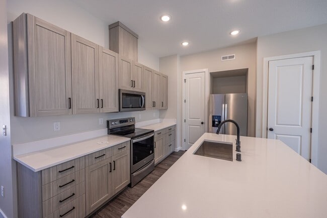 Building Photo - Built in 2024 - 3 bedroom with loft/office & AC