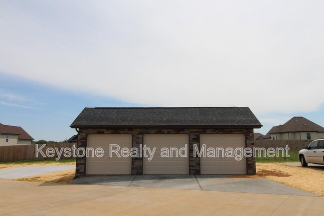Building Photo - 1611 Railton Ct
