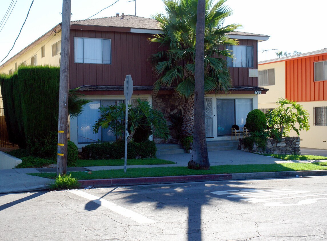 Building Photo - 750 N Inglewood Ave