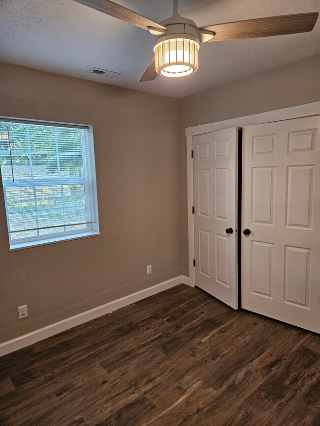 Photo - 559 N Centennial St House