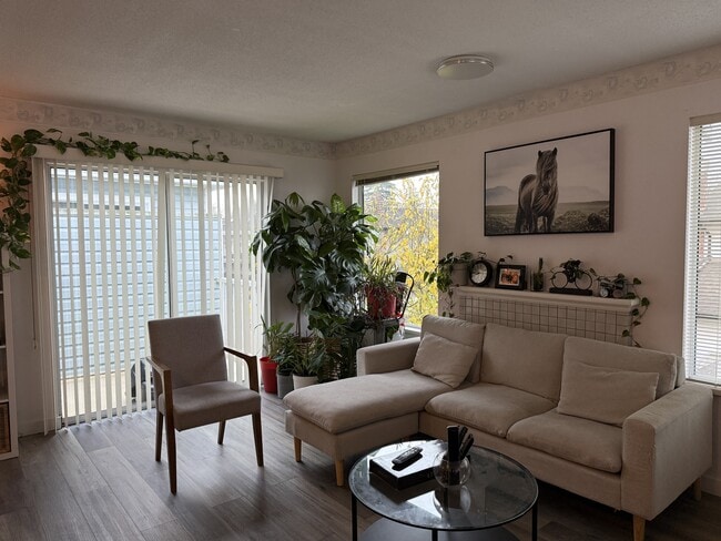 Photo du bâtiment - 7040 William St