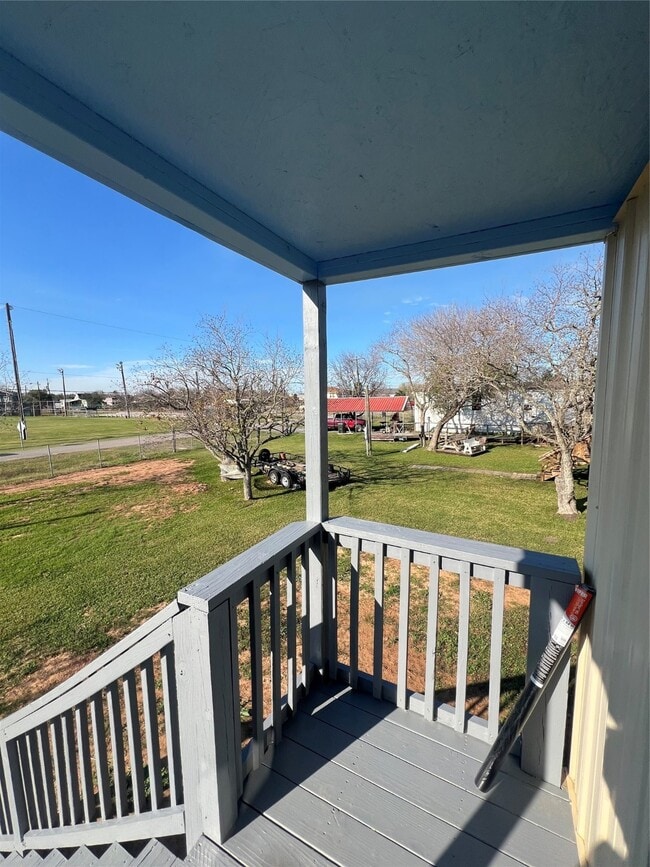 Building Photo - 323 17th St