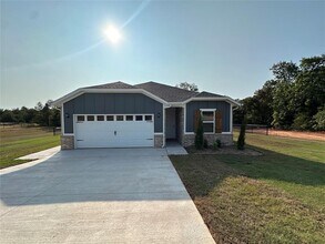 Building Photo - 16990 Lantana Loop