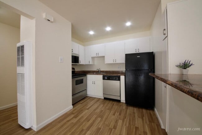 Photo - 1915 Greenwich St Apartment