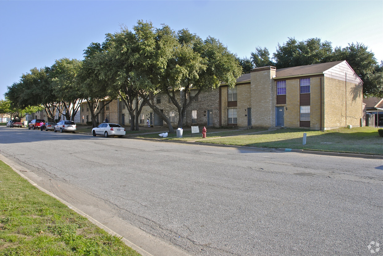 Primary Photo - North Hill Town Homes