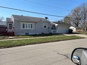 Building Photo - 1202 Wallgate Ave