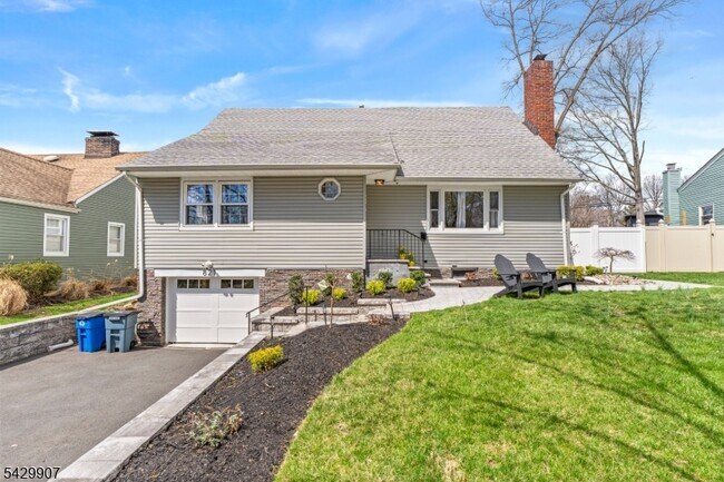 Foto del edificio - 821 Midwood Dr