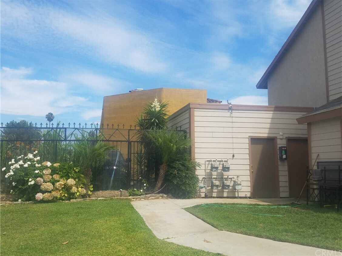 2600 W Porter Ave Unit A, Fullerton, CA 92833 Apartments in Fullerton