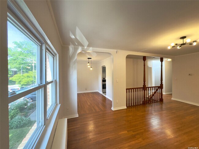 Foto del edificio - 190-14 37th Ave