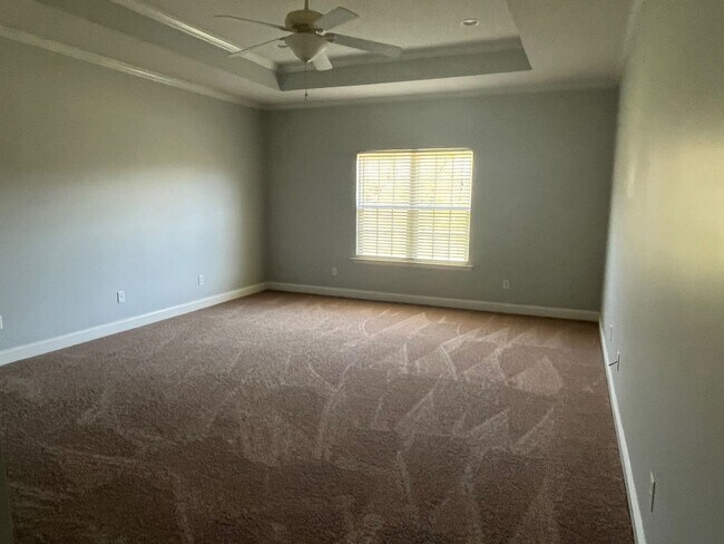 Foto del edificio - 104 Meadow Grove Ct