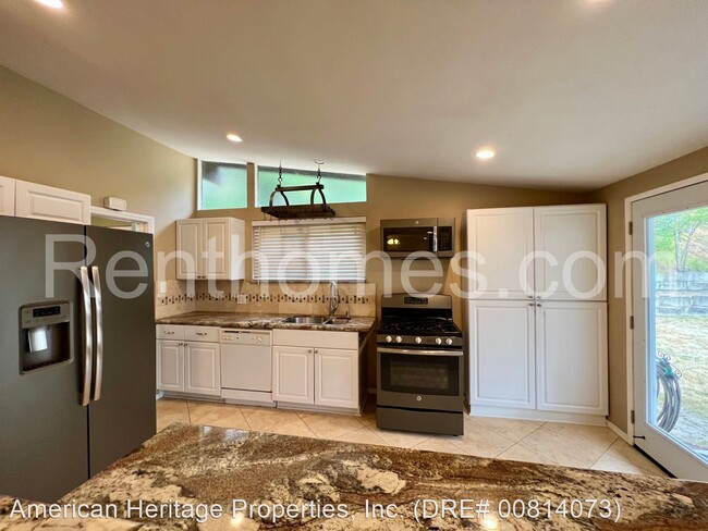 Building Photo - 4 br, 2 bath House - 12569 Taunt Place
