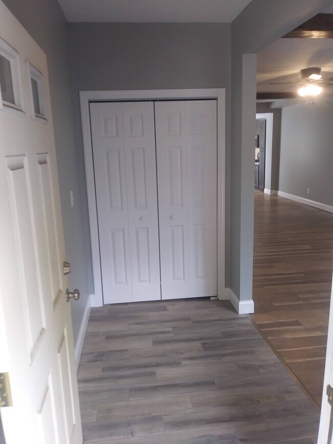 Entry - 1727 Wharton St
