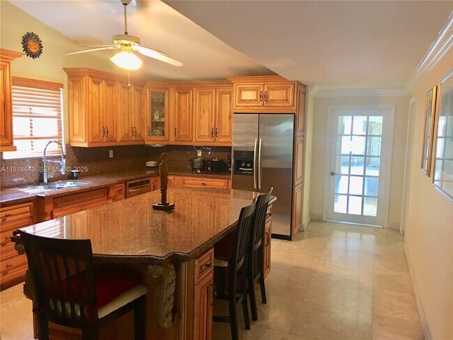 Foto del edificio - 3235 SW 58th Ct