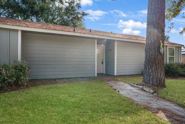 Foto del edificio - 23118 Whispering Willow Dr