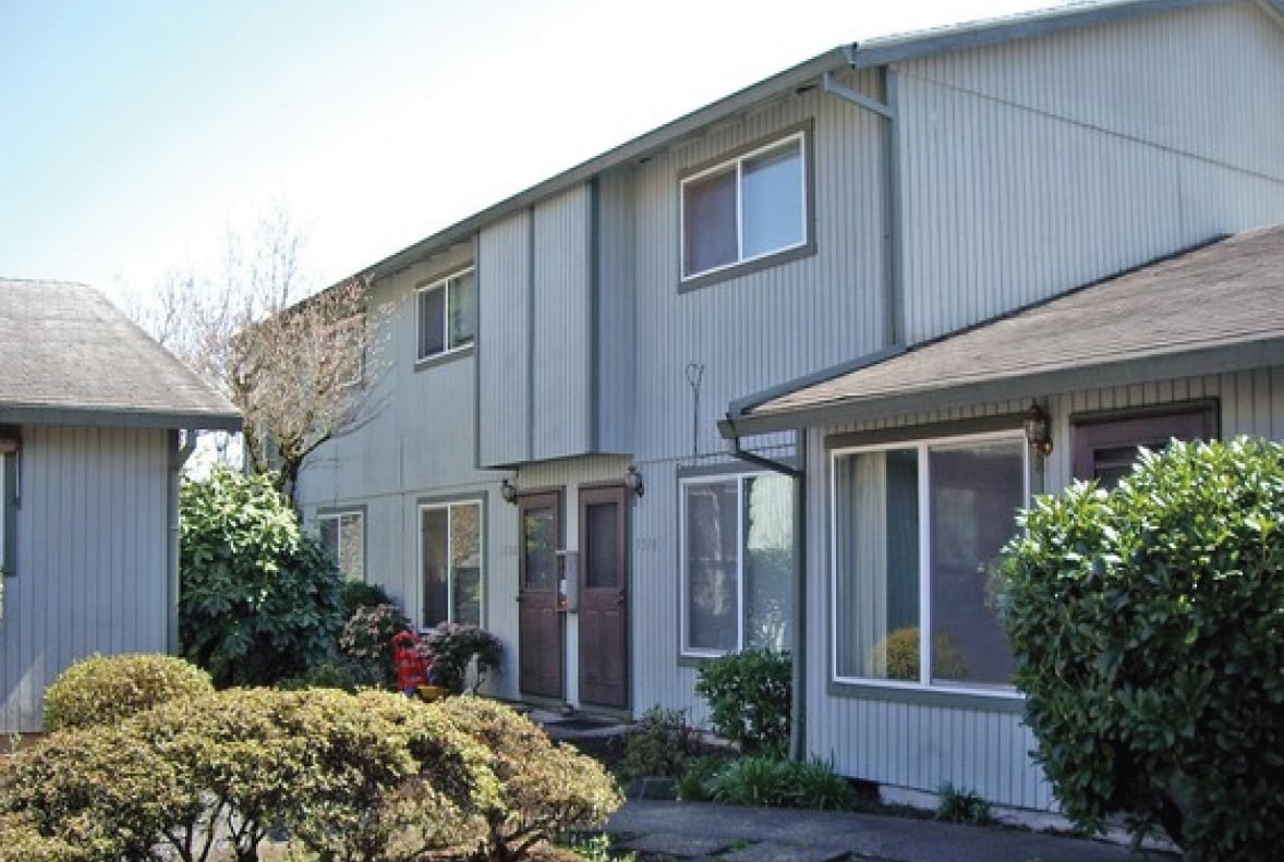Primary Photo - Greenlane Apartments