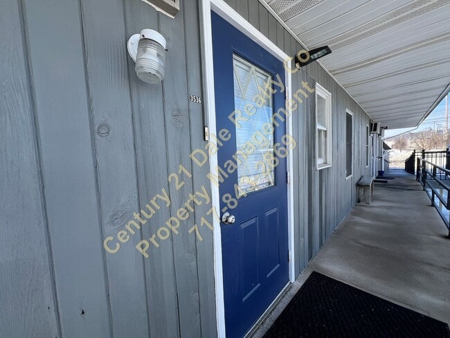 Building Photo - Beautiful 2 Bedroom Apartment on East Market Street