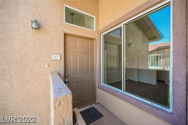 Foto del edificio - 2305 W Horizon Ridge Pkwy