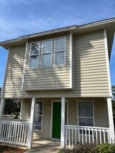 Building Photo - 9 Lantana Ct