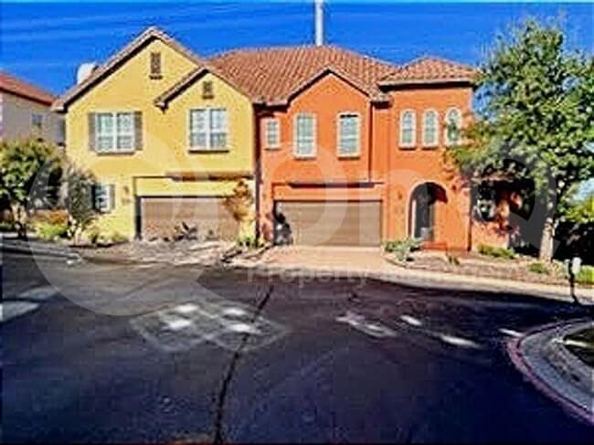 Building Photo - 12004 Terraza Cir