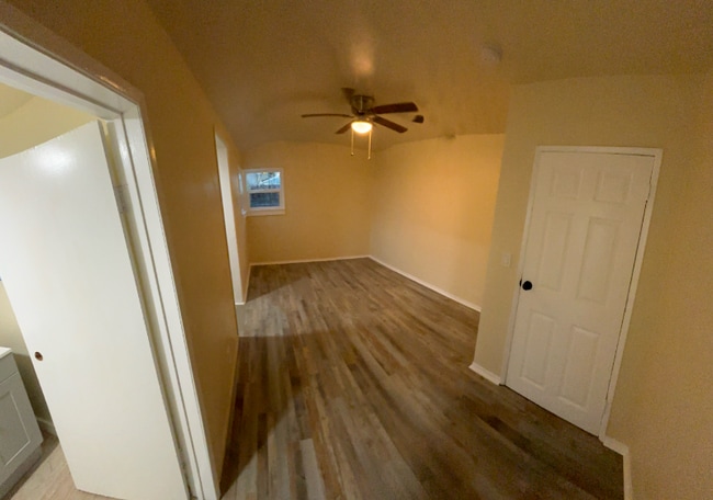 Photo - 1129 E 103rd St Townhome